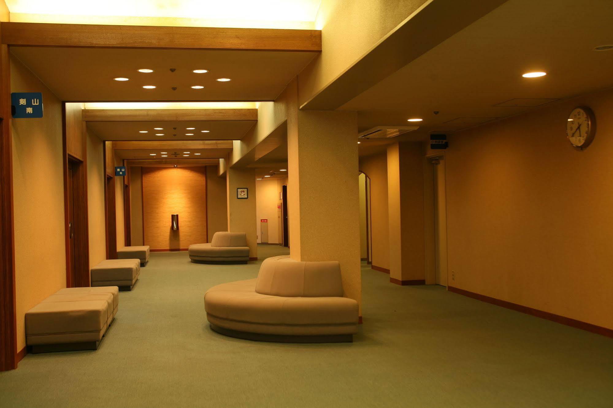 Awanosho Hotel Miyoshi  Eksteriør billede